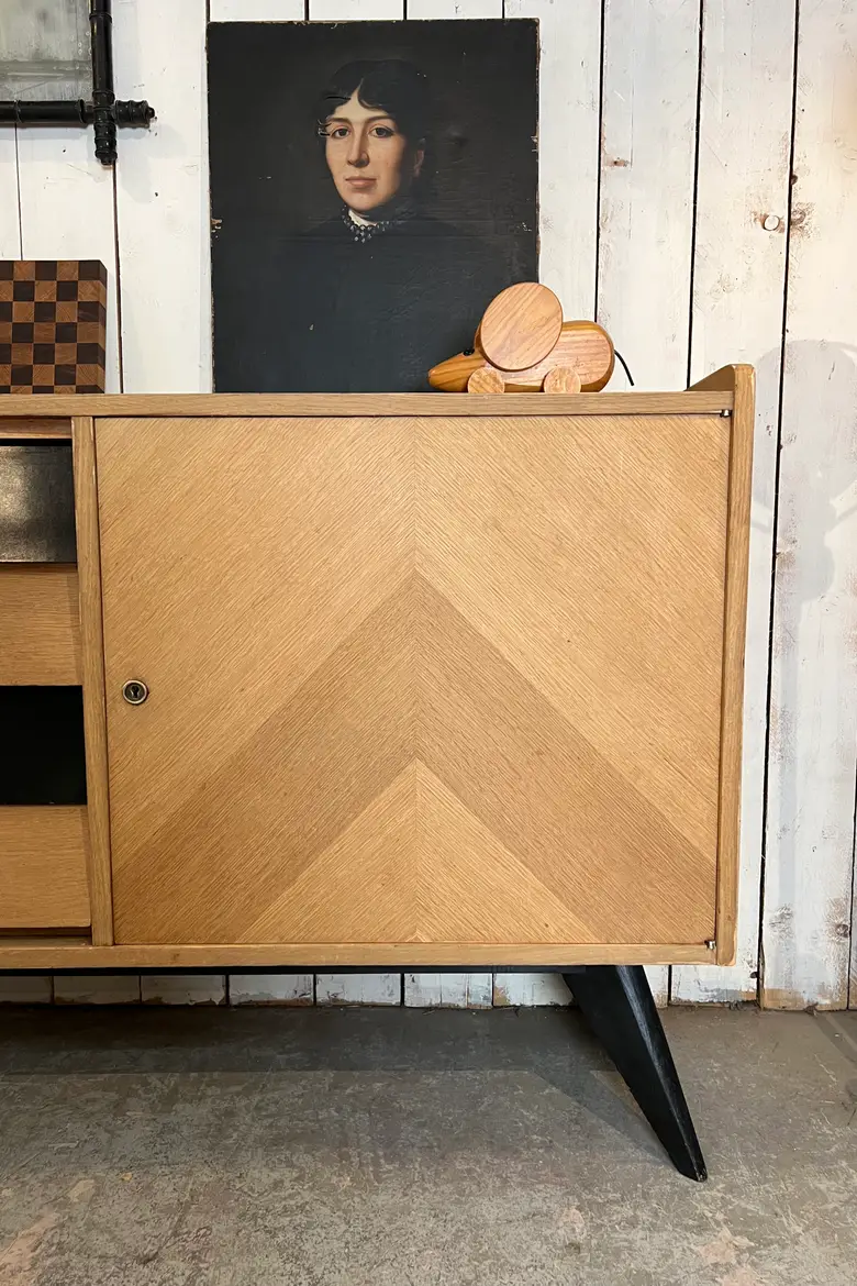 Buffet vintage pieds compas