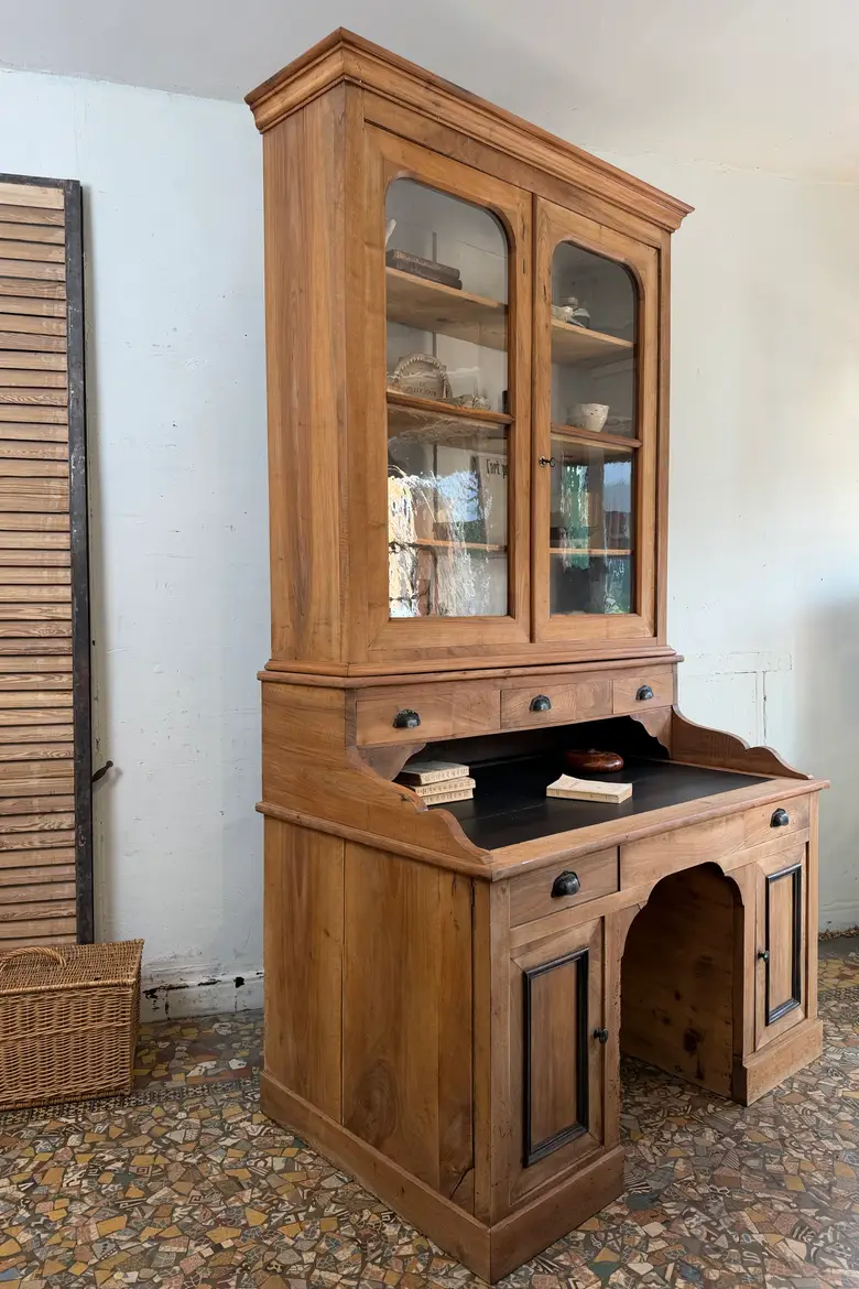 Bureau bibliothèque en noyer – XIXe siècle