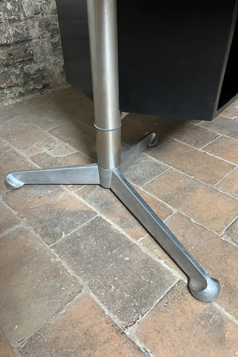 Bureau boomerang Osvaldo Borsani – années 50