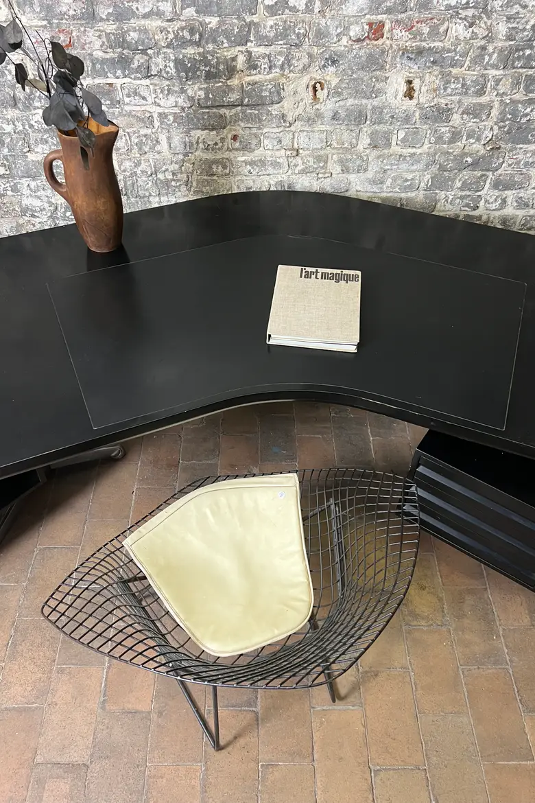 Bureau boomerang Osvaldo Borsani – années 50