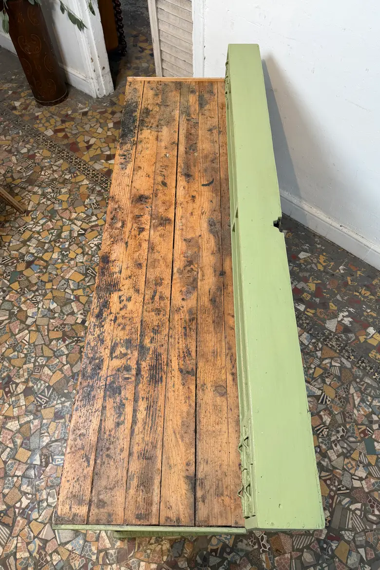 Bureau d’atelier pour enfant – pièce unique