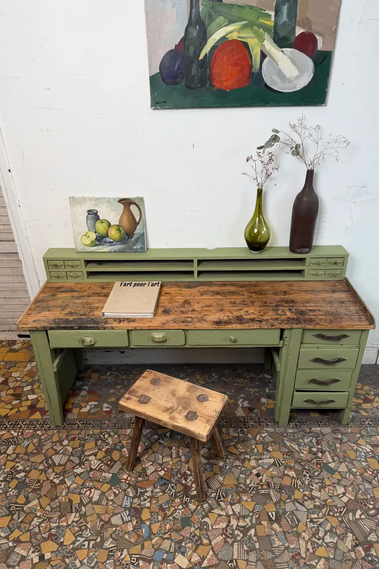 Bureau d’atelier pour enfant – pièce unique