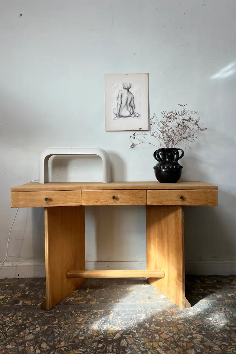 Bureau français des années 50