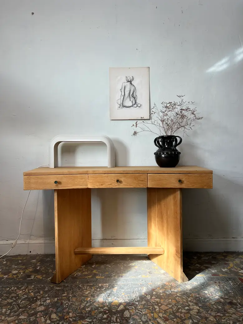 Bureau français des années 50