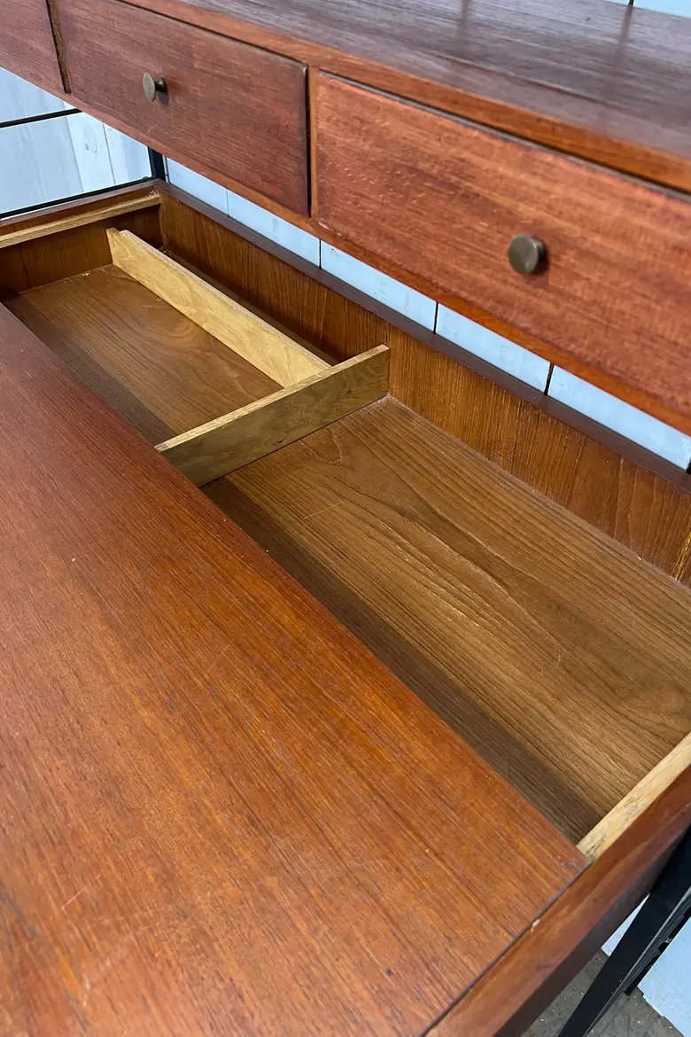 Bureau vintage en teck - Années 60