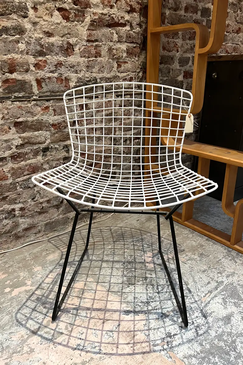 Chaise Bertoïa vintage Années 50