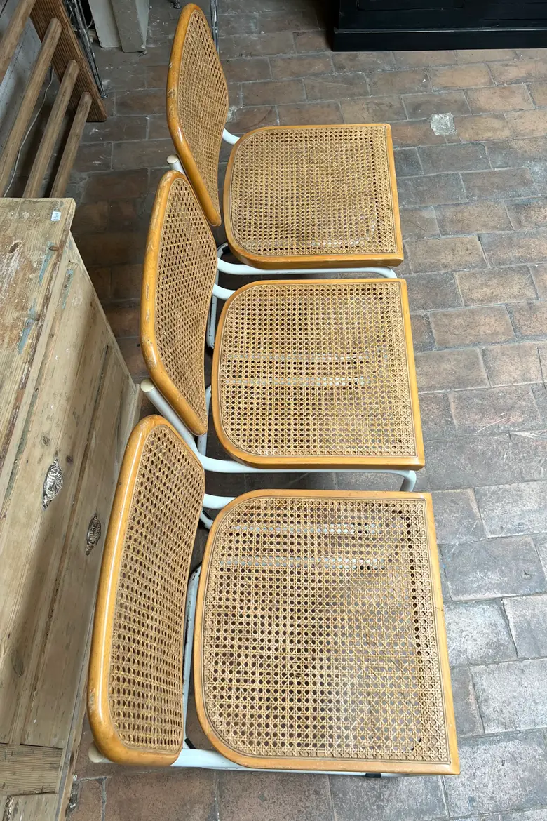 Chaises Cesca b32 en blanc et bois par Marcel Breuer