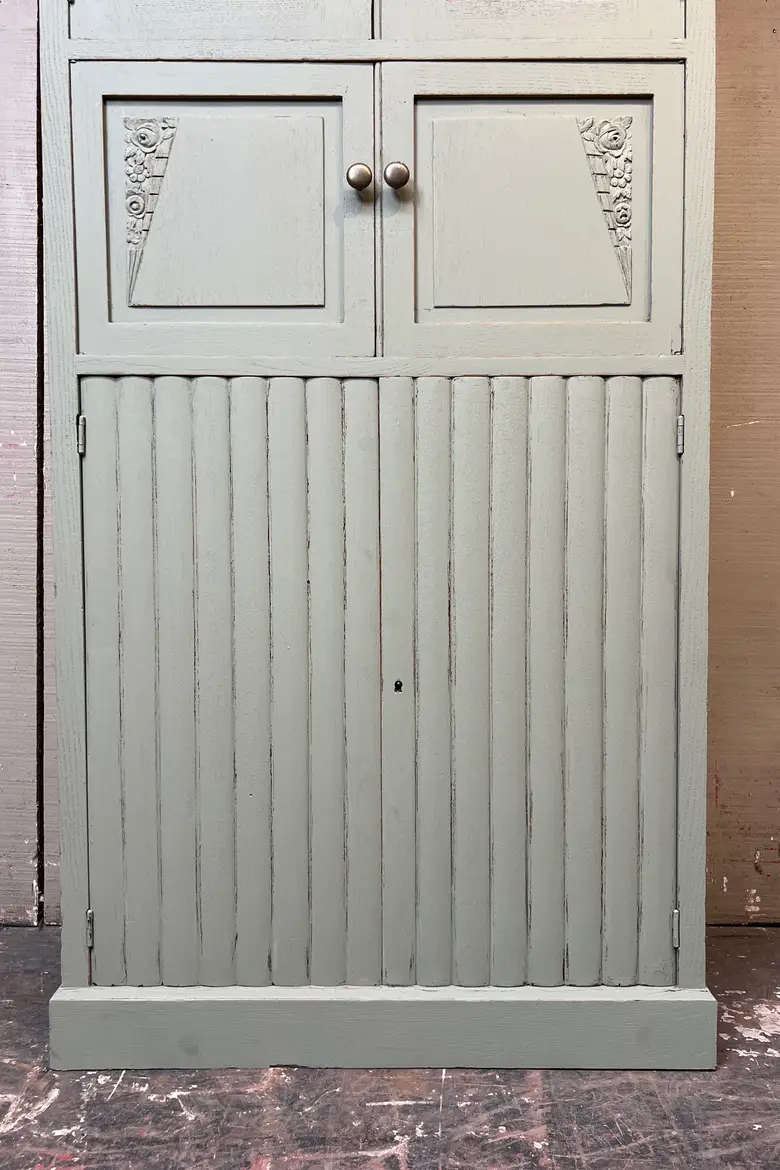 Charmant meuble des années 30