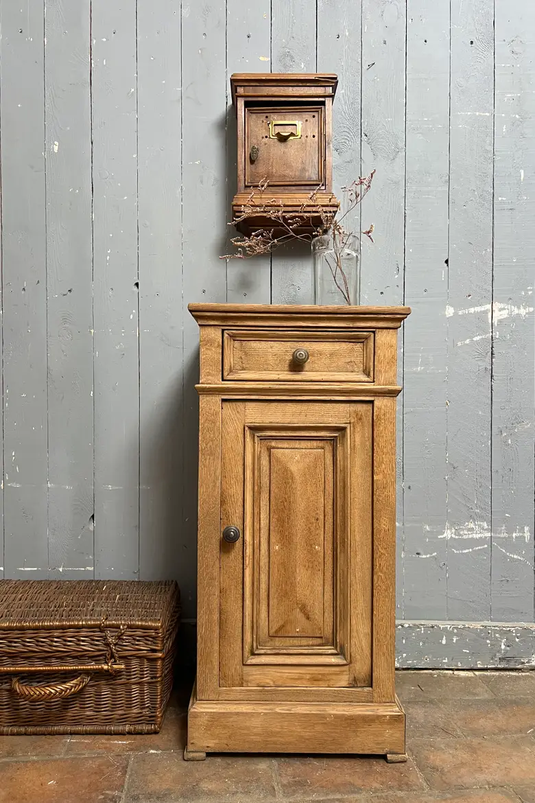 Chevet en chêne