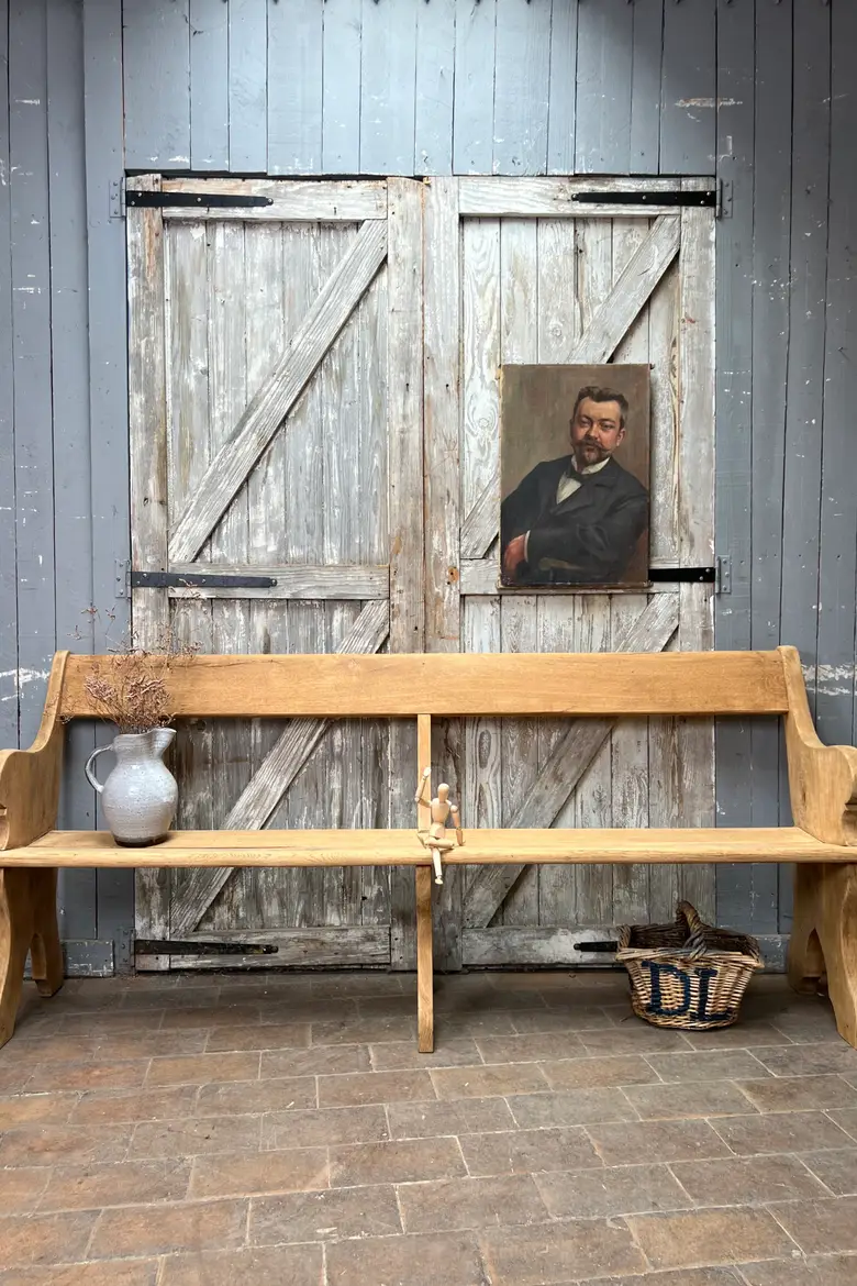 Chic banc d’église en chêne