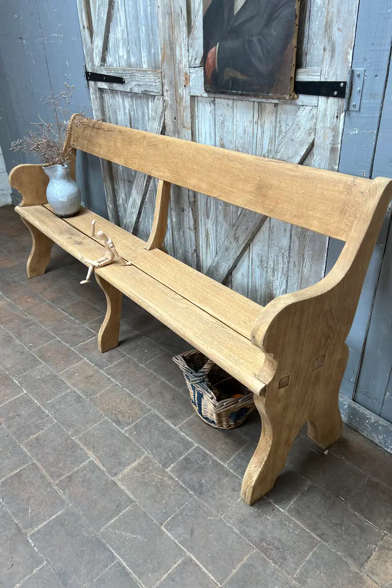 Chic banc d’église en chêne