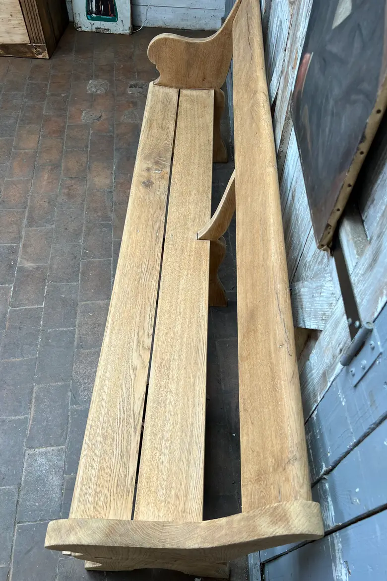 Chic banc d’église en chêne
