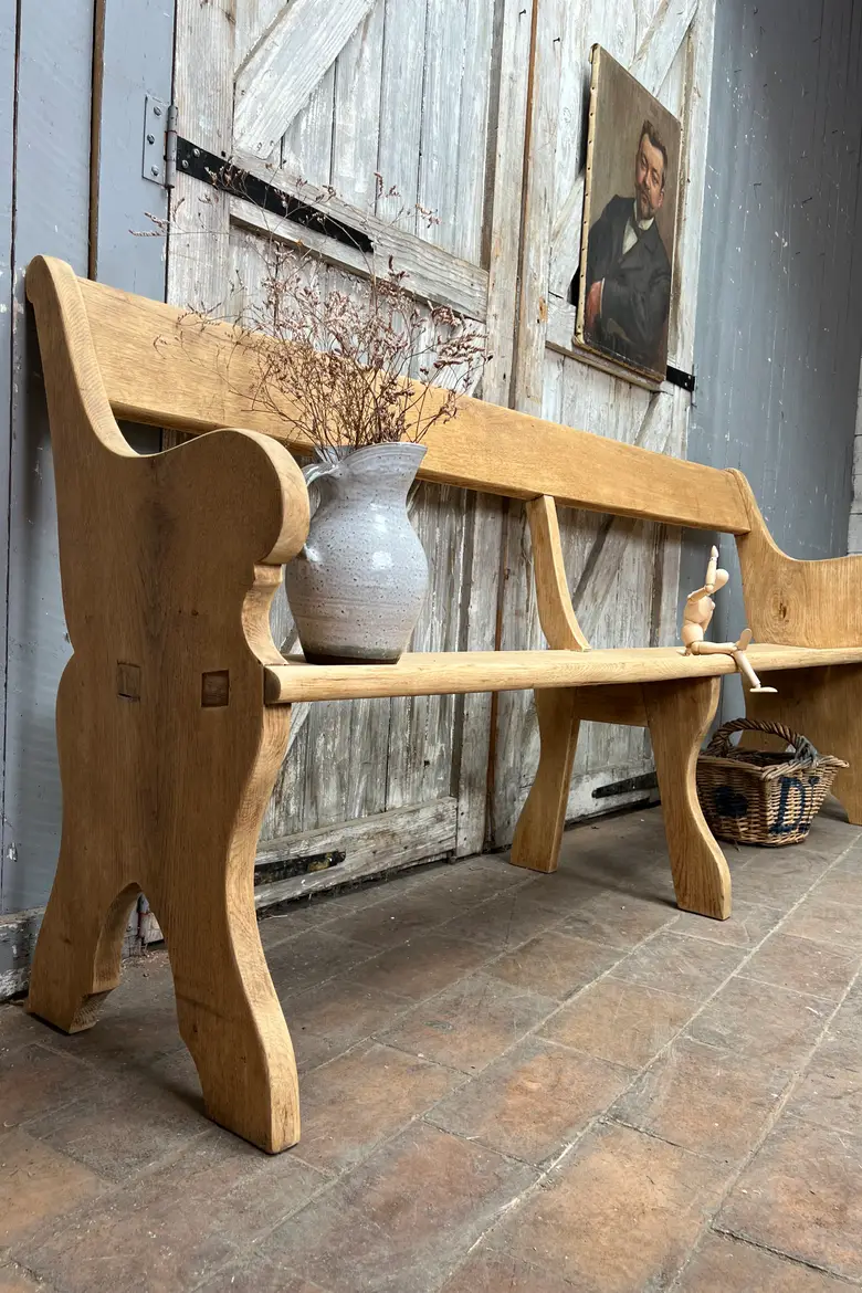 Chic banc d’église en chêne
