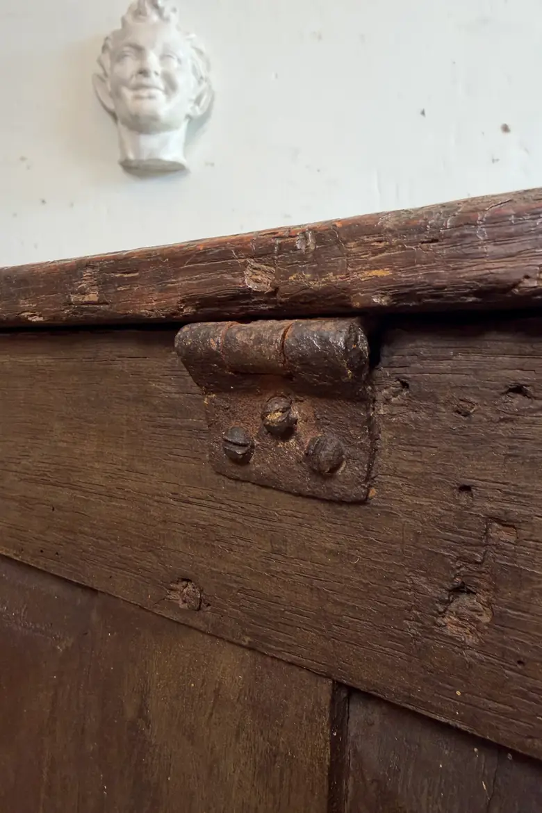 Coffre ancien en chêne