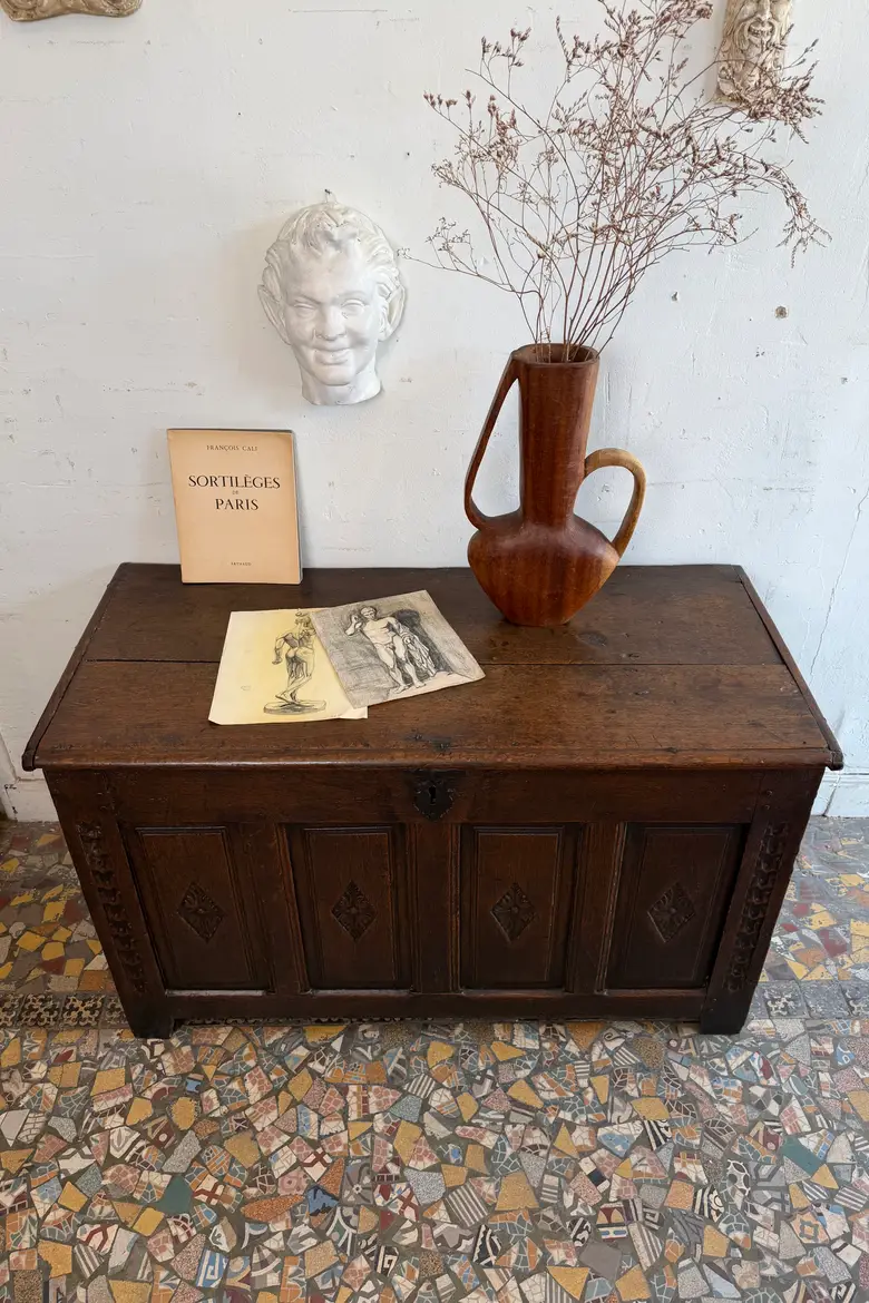 Coffre ancien en chêne