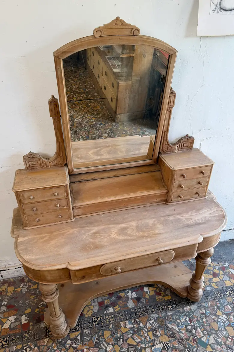 Coiffeuse anglaise en sapin – XIXe siècle