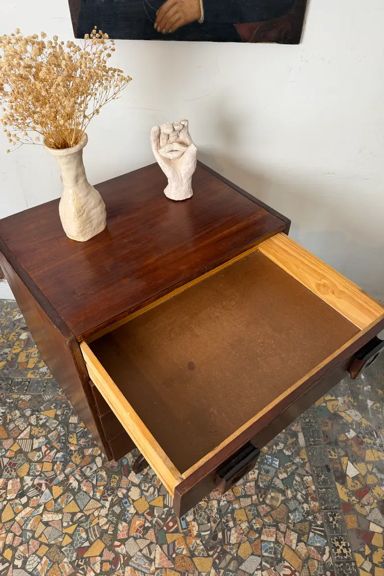 Commode brutaliste à quatre tiroirs – Années 70