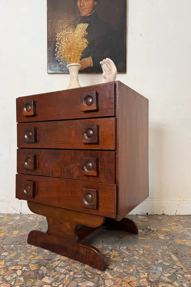 Commode brutaliste à quatre tiroirs – Années 70