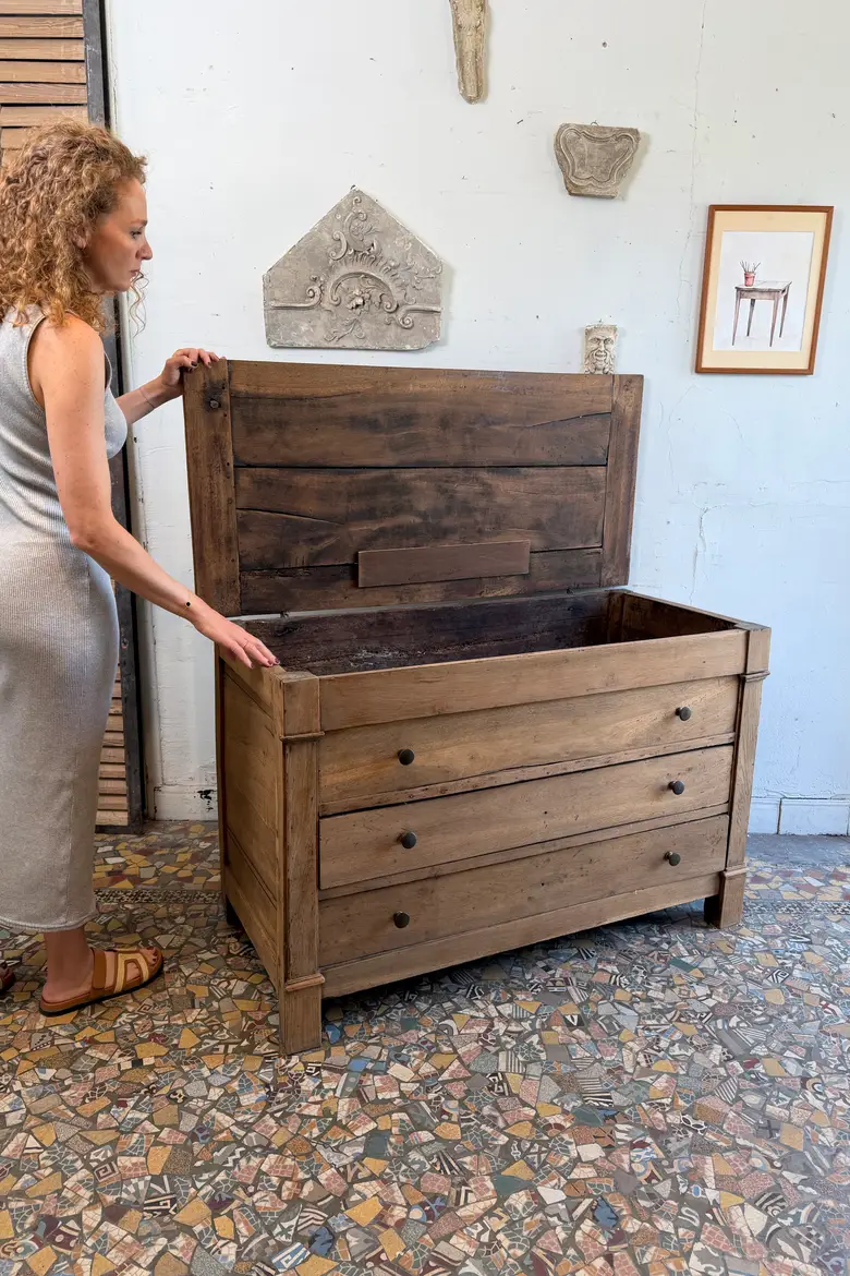 Commode coffre en chêne du XIXe siècle