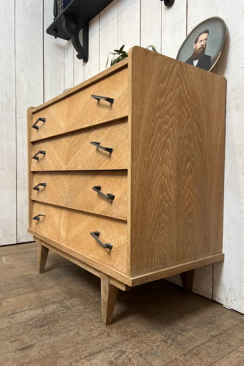 Commode vintage