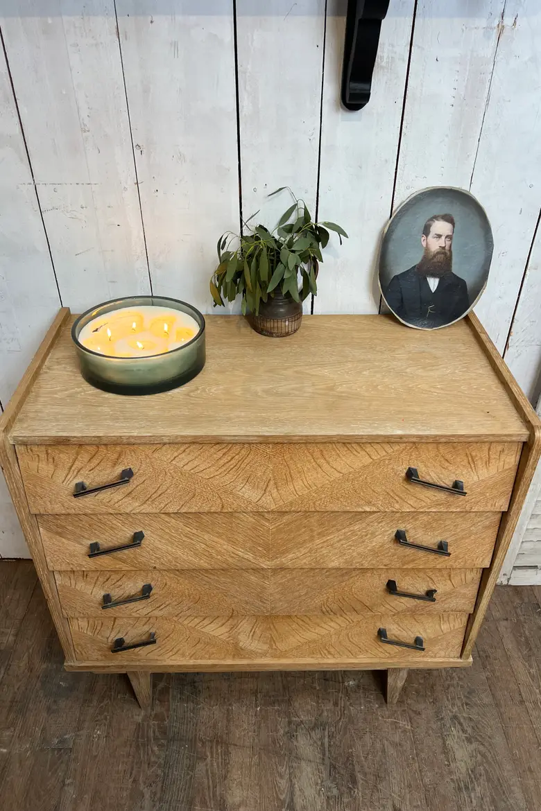 Commode vintage