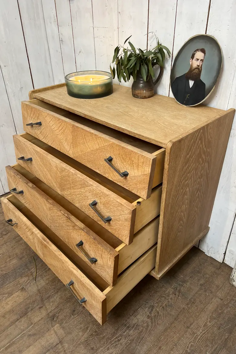 Commode vintage
