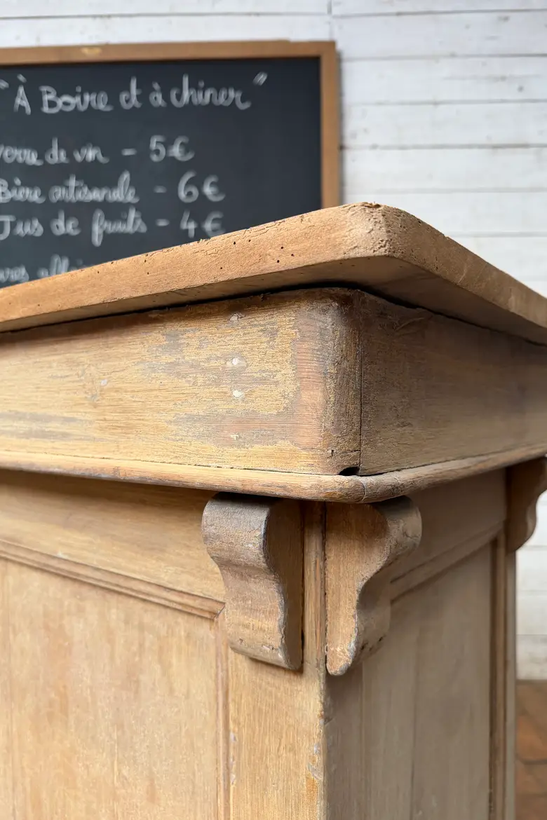 Comptoir d’estaminet en sapin