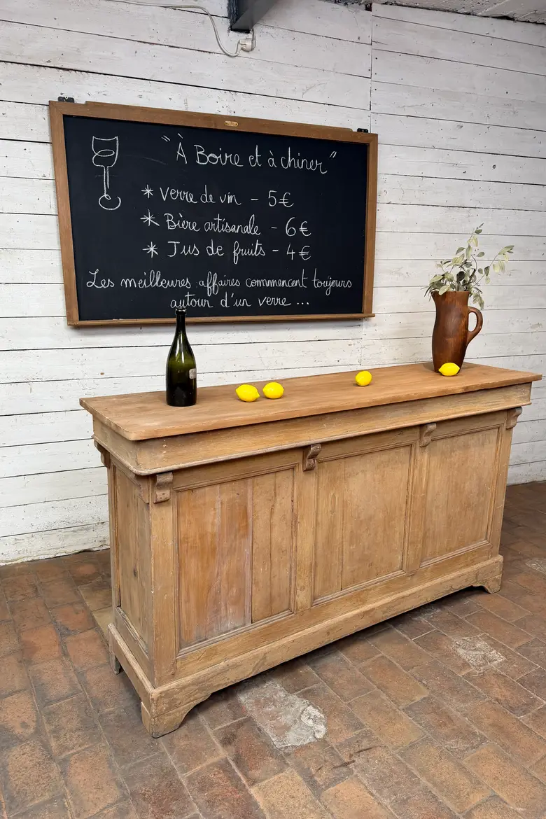Comptoir d’estaminet en sapin