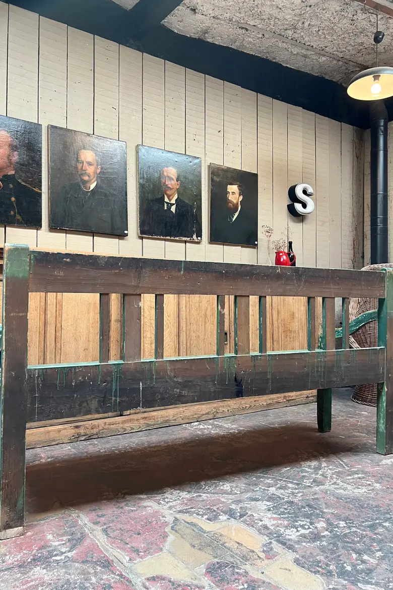 Ancien banc en bois patiné XXème