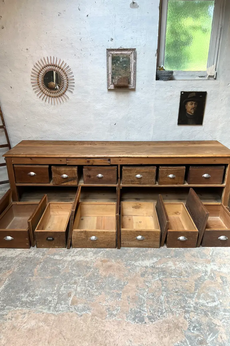 Ancien meuble de mercerie avec boîtes de rangement Début XXème