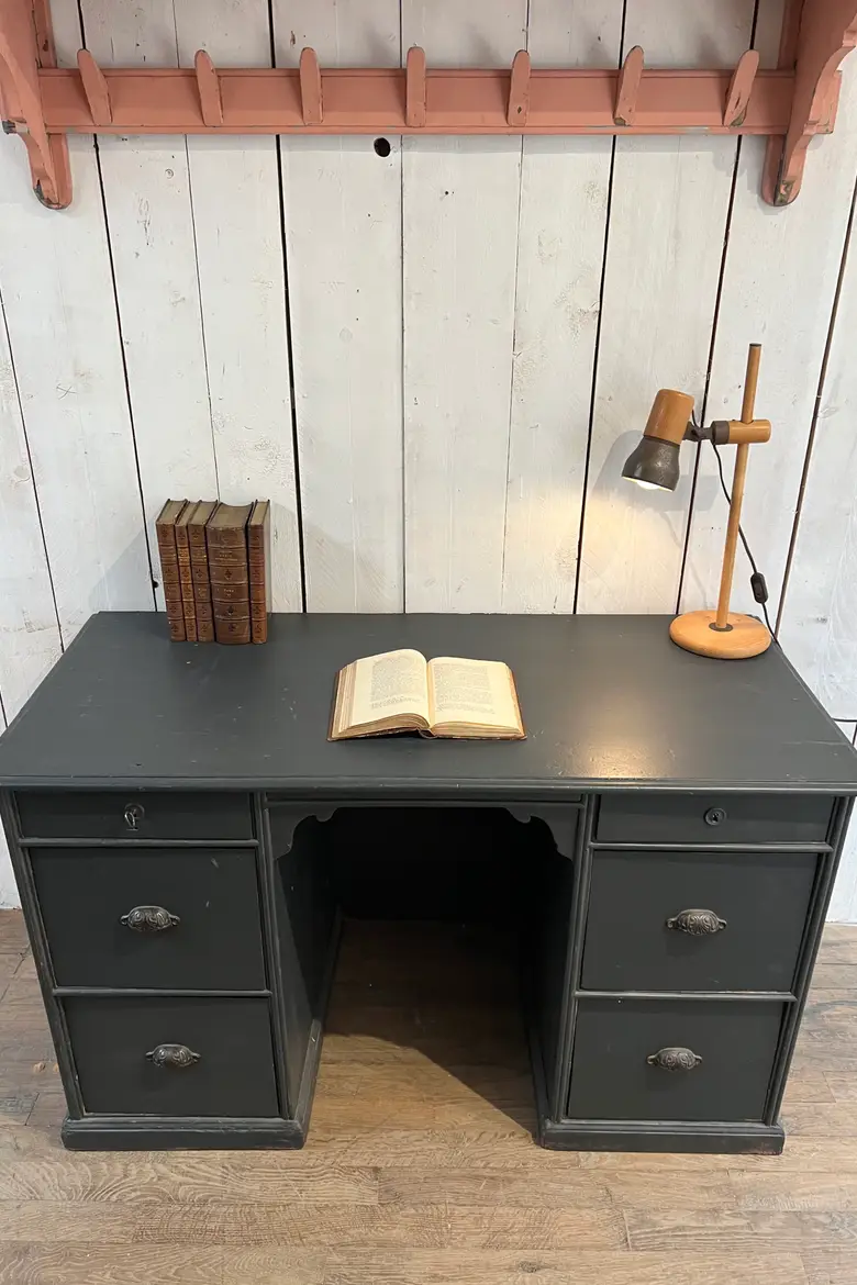 Ancien bureau en bois Années 30 peint gris anthracite