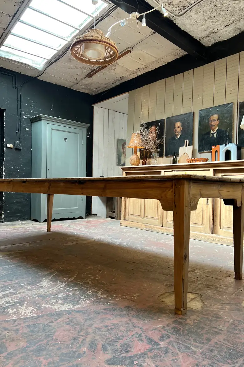 Ancienne grande table d’atelier en sapin brut Début XXème