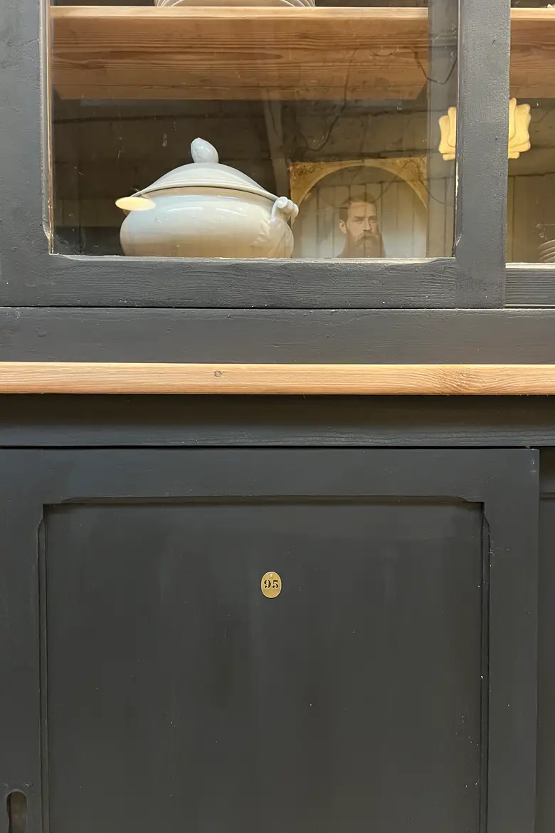 Deux corps vitré à portes coulissantes