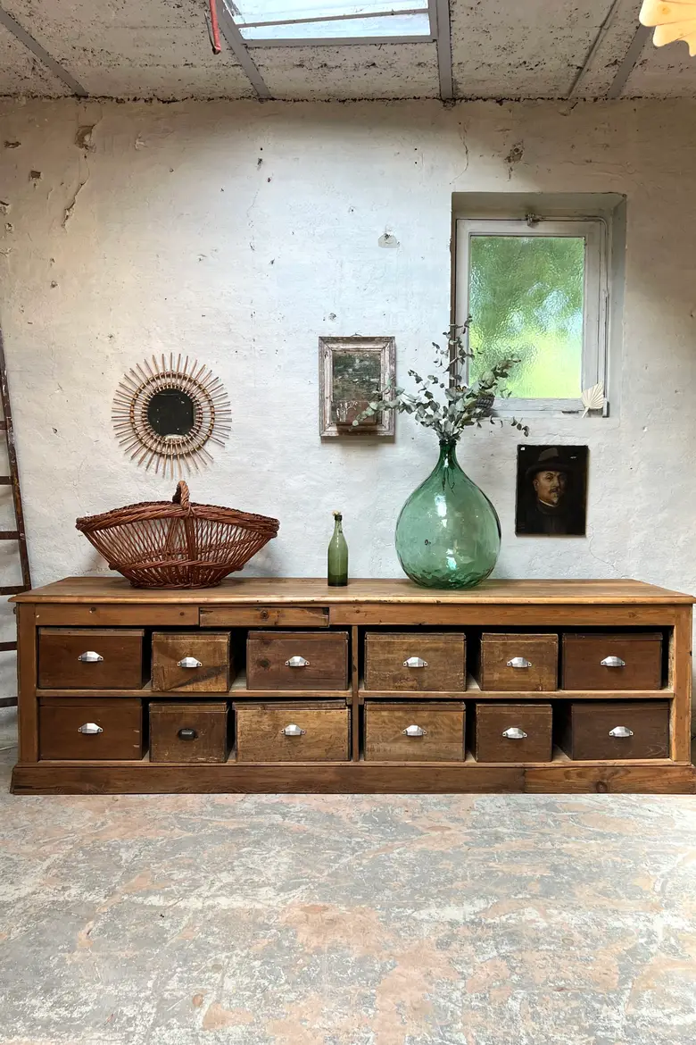Ancien meuble de mercerie avec boîtes de rangement Début XXème