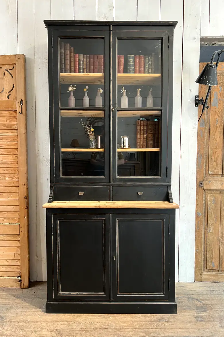 Ancien meuble de pharmacie en sapin Début XXème