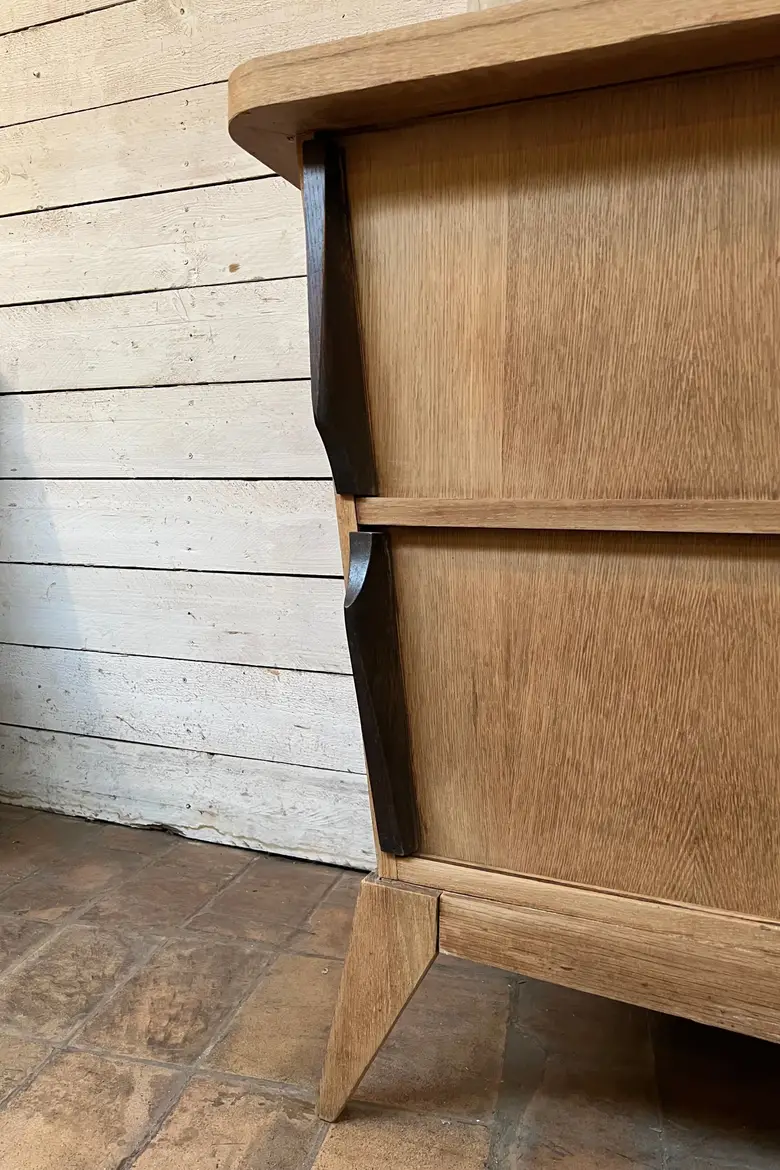 Enfilade en chêne pieds compas 1950