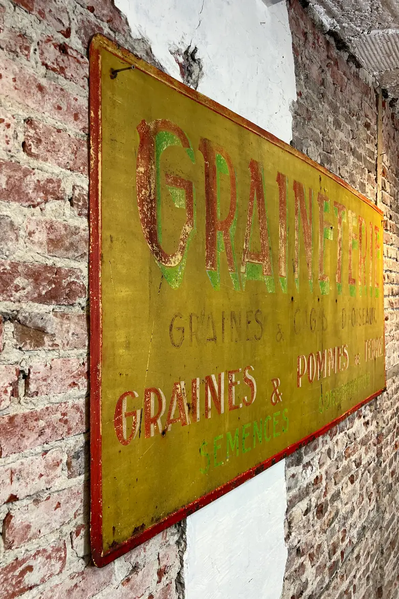Enseigne de graineterie
