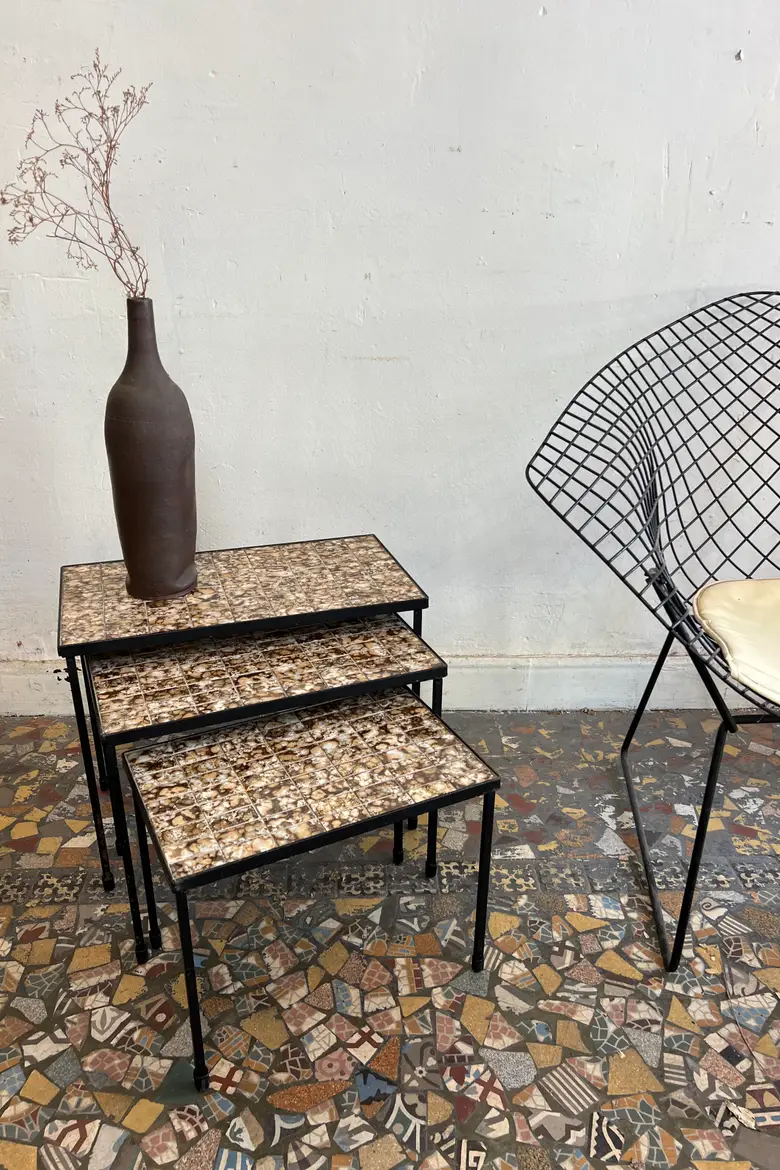 Ensemble de trois tables gigognes années 60
