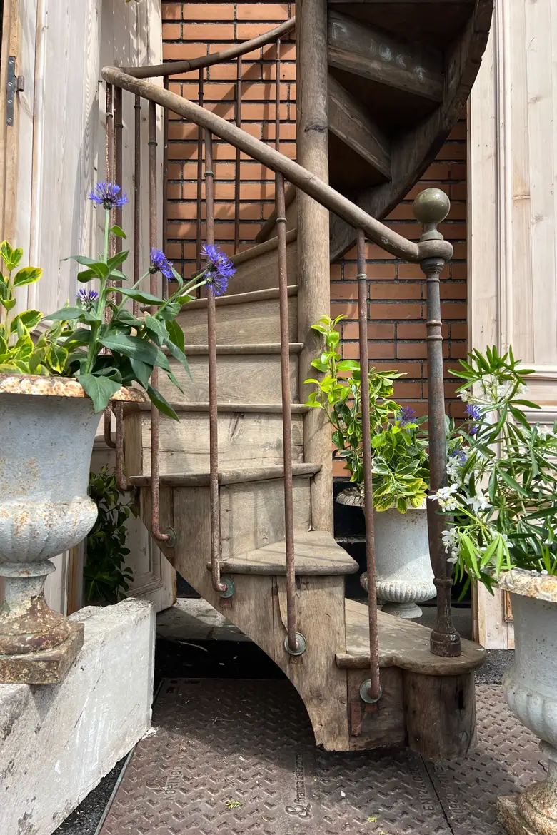 Escalier en colimaçon en chêne – fin XVIIIe siècle
