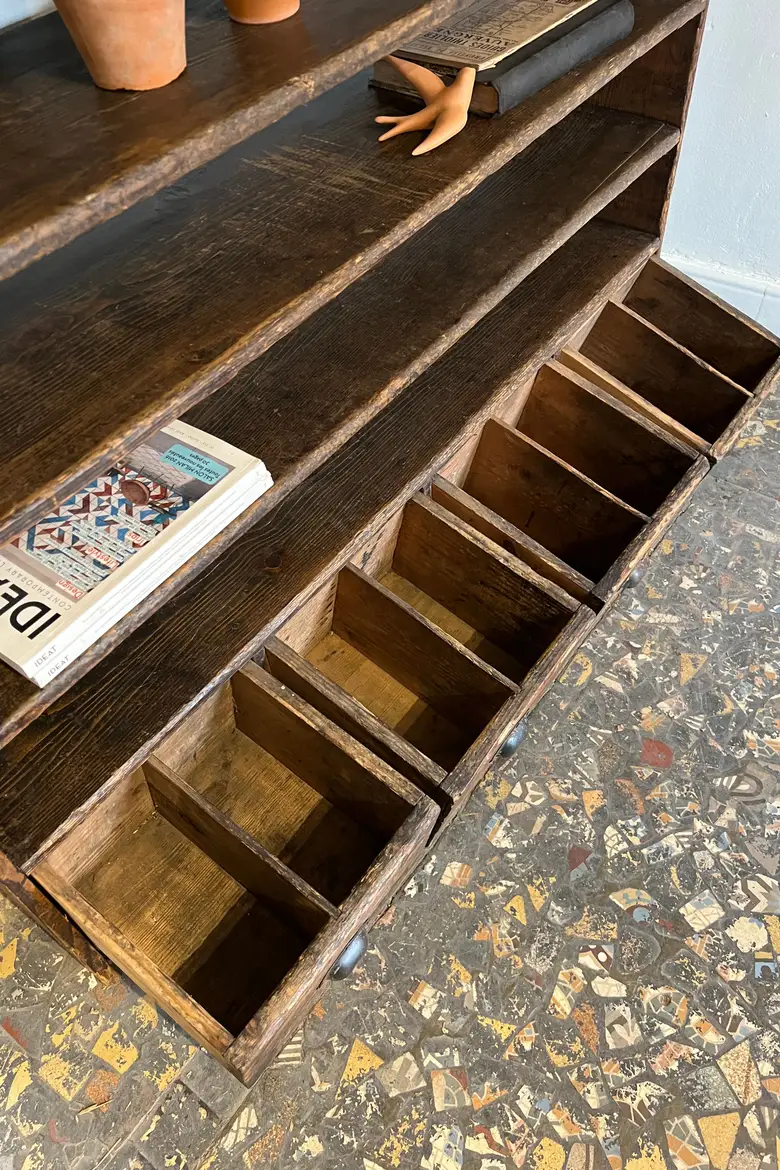 Étagère art populaire en bois Début XXème