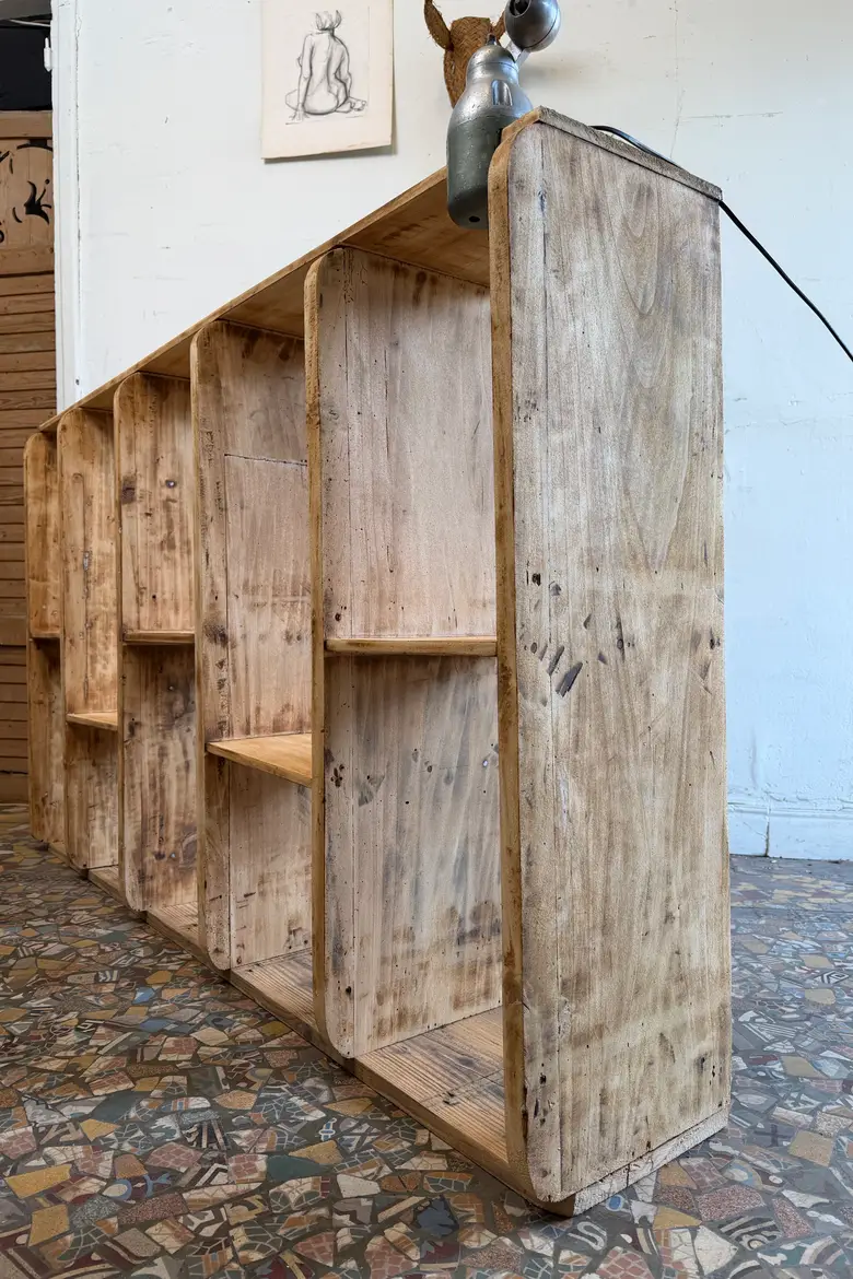Étagère d’atelier asymétrique — début XXe