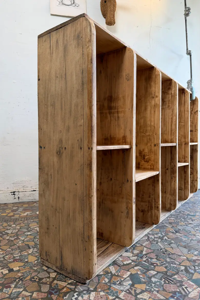 Étagère d’atelier asymétrique — début XXe