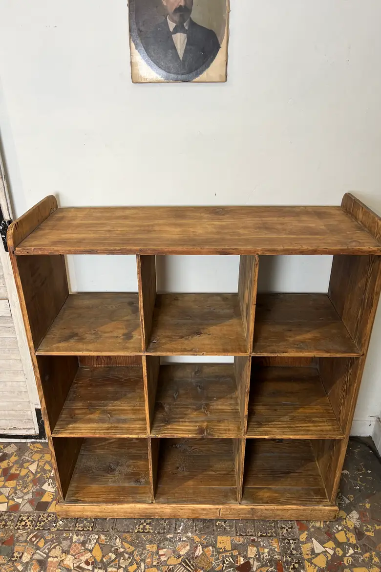 Étagère d’atelier en sapin