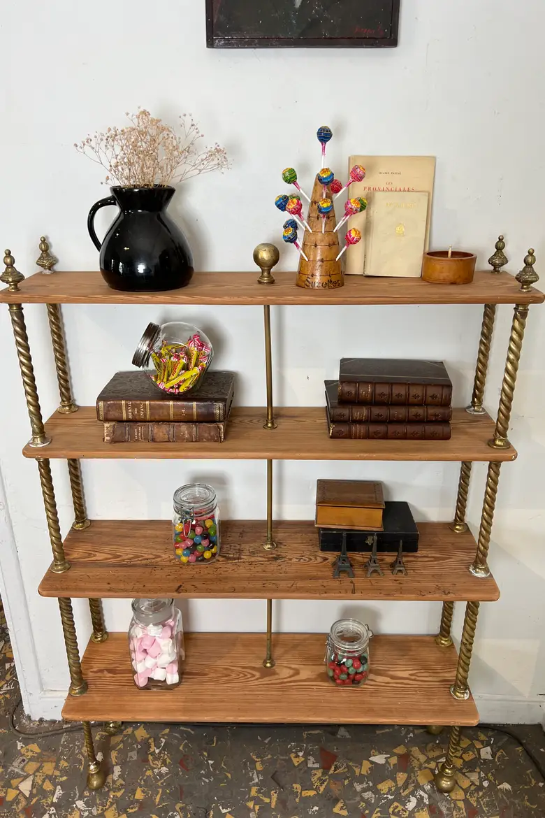 Étagère de confiserie