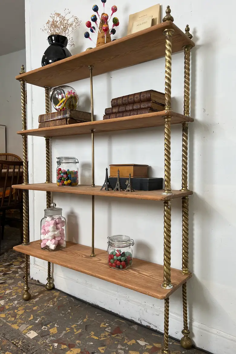 Étagère de confiserie