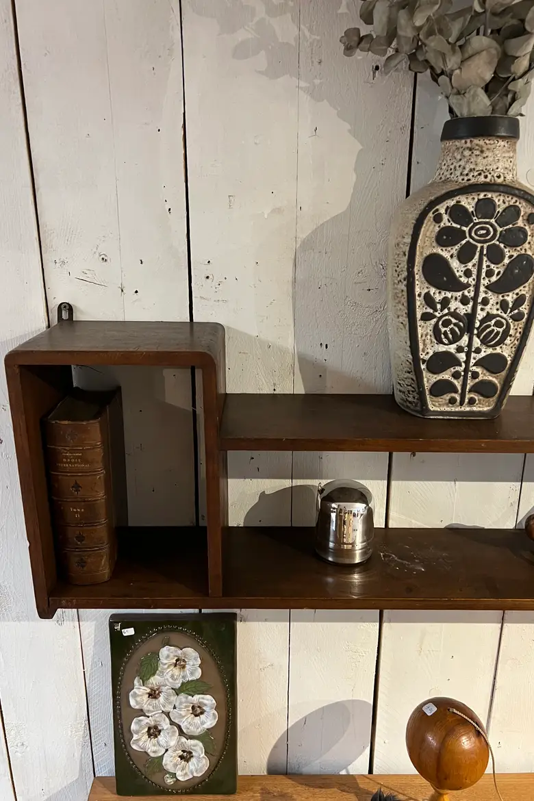 Étagère scandinave à suspendre
