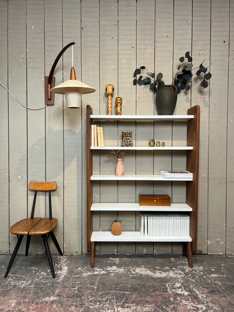Étagère scandinave vintage en palissandre