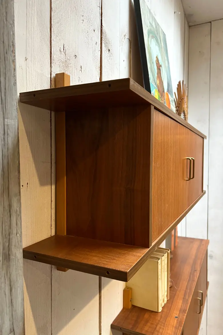 Étagères scandinaves vintage Années 50