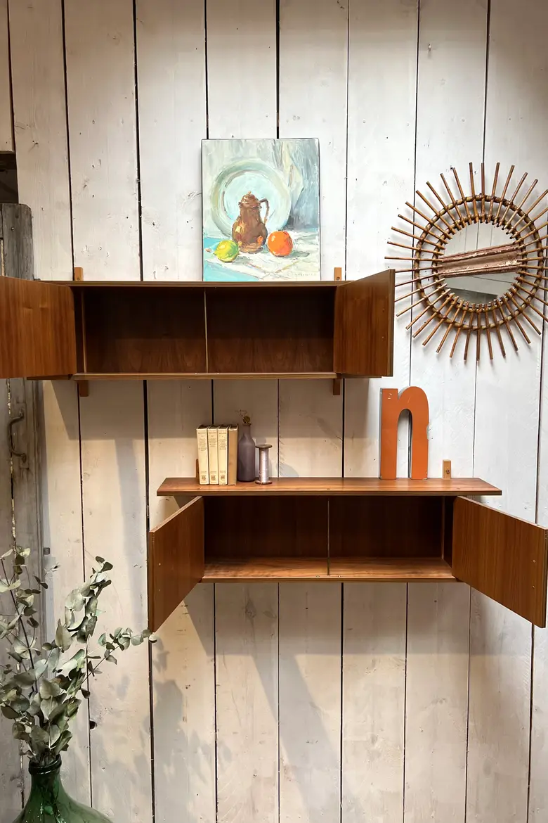Étagères scandinaves vintage Années 50