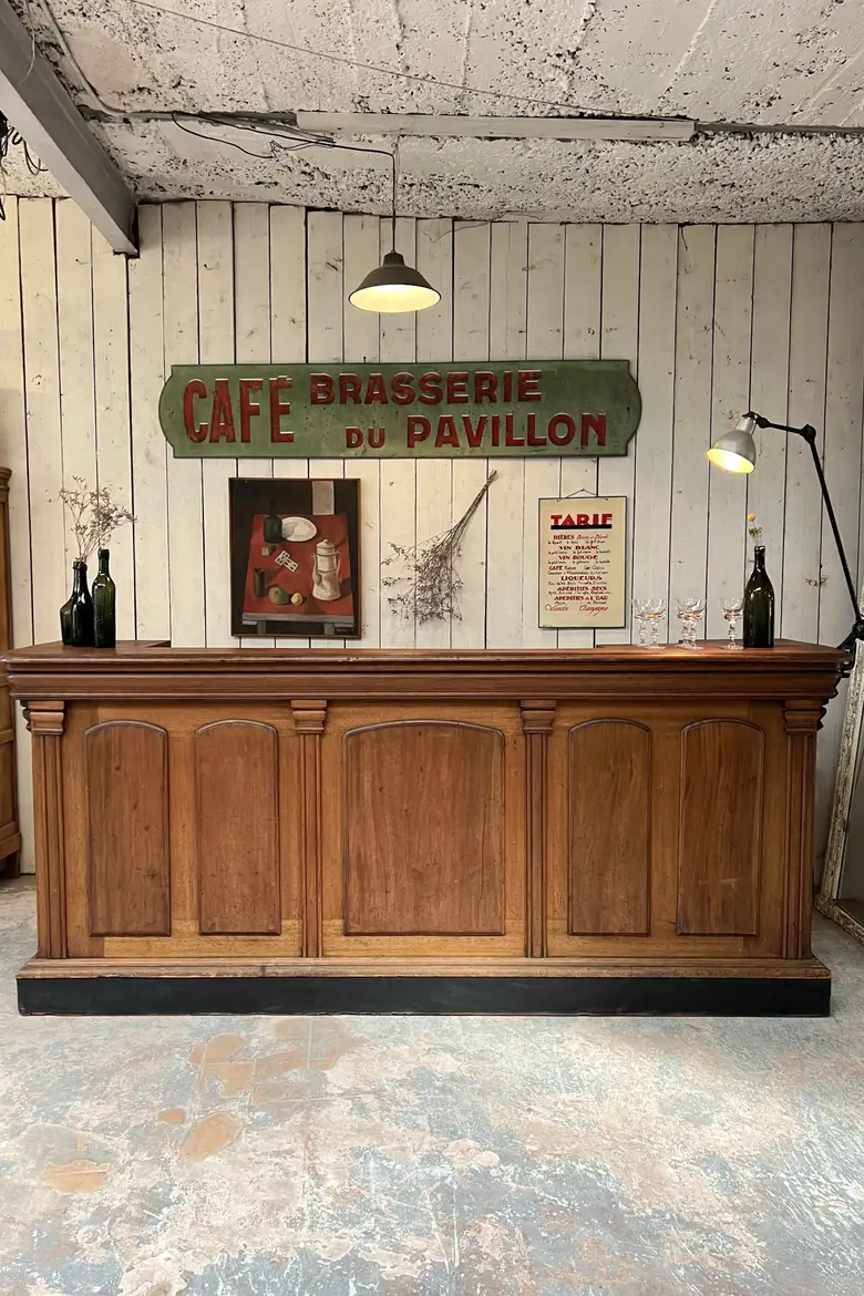 Exceptionnel comptoir de brasserie en acajou